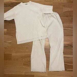 Source Unknown Plisse Set